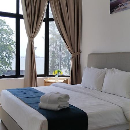 Mutiara Melaka Beach Resort - Islamic Compliance Only Tangga Batu 외부 사진