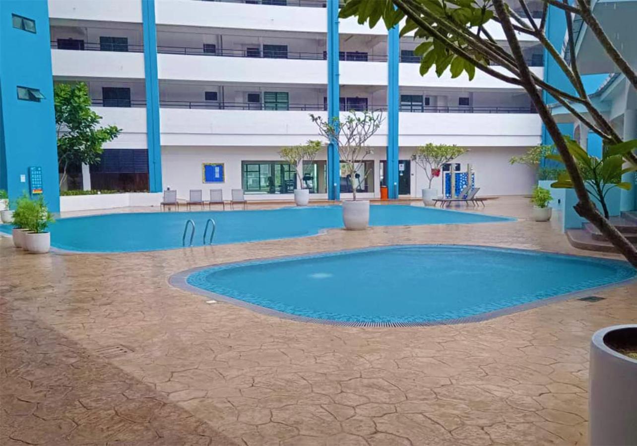 Mutiara Melaka Beach Resort - Islamic Compliance Only Tangga Batu 외부 사진